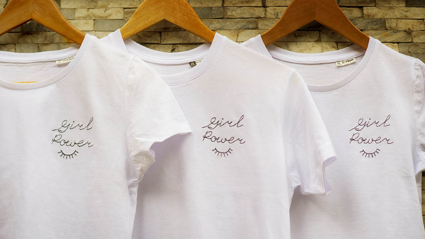 ricami-personalizzati-scritta-maglietta-cotone