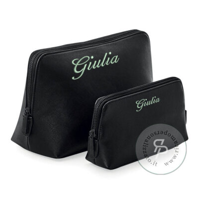 pochette donna personalizzata con nome ricamato versione in colore nero