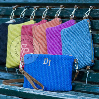 borsa in rafia con monogramma gruppo con colori disponibili