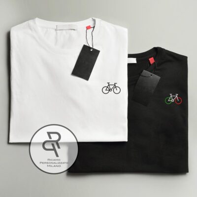 T-shirt bicicletta ricamata lato piega